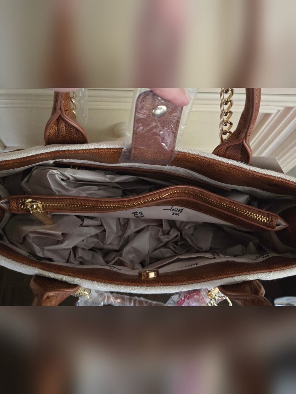 HTF Betsey Johnson Cream and Brown Quilted Tote with Heart Charm NWT - Picture 4 of 8